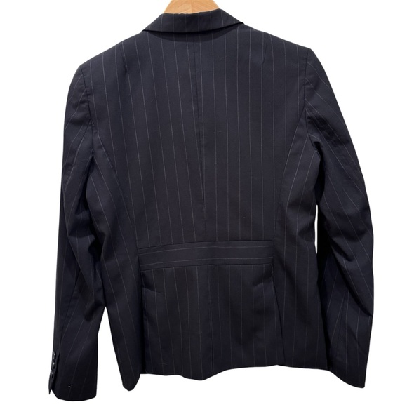 Banana Republic, navy blue pinstripe size 12 button-down women’s blazer - Picture 2 of 8